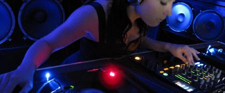 School Dance DJ Services Ottawa-School Dance DJs Ottawa/Gatineau/Hull/Prescott-Russell-Disc Jockeys Ottawa-School Dance Disc Jockey Gatineau Grads, Formals and Mixers